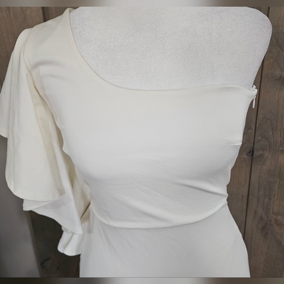 LULU'S Live my Life White One-Shoulder Bodycon Dress In White. Size Small NWT - Picture 10 of 16